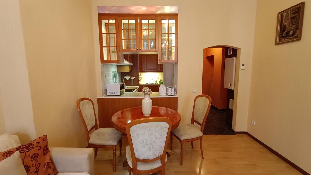 Apartments Stubsi With Colonnade View Karlovy Vary Esterno foto
