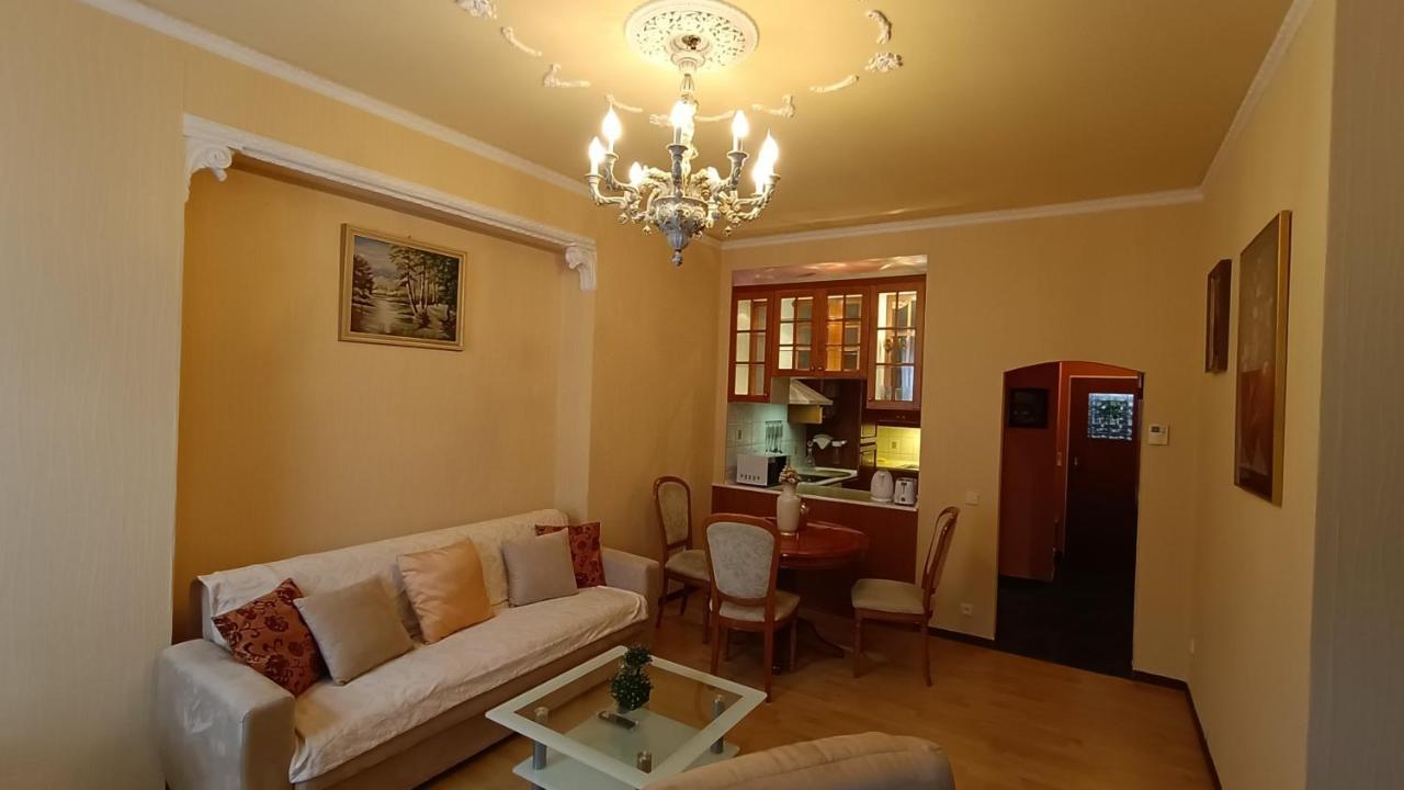 Apartments Stubsi With Colonnade View Karlovy Vary Esterno foto
