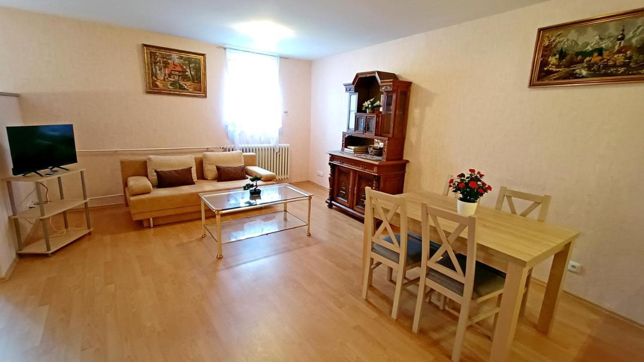 Apartments Stubsi With Colonnade View Karlovy Vary Esterno foto
